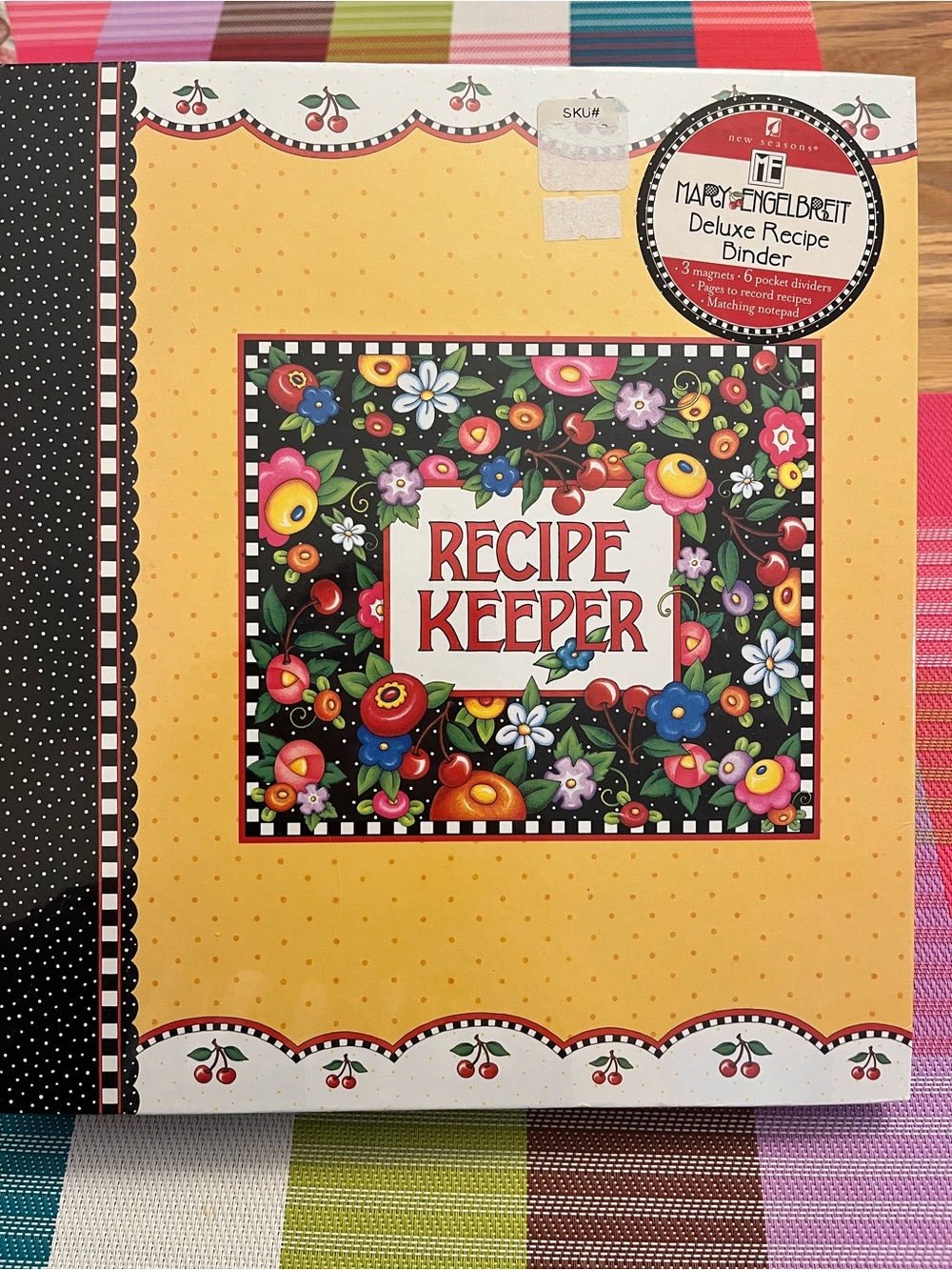 BNWT Mary Engelbreit Yellow Recipe Keeper Binder
